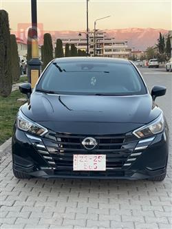 نيسان فيرسا